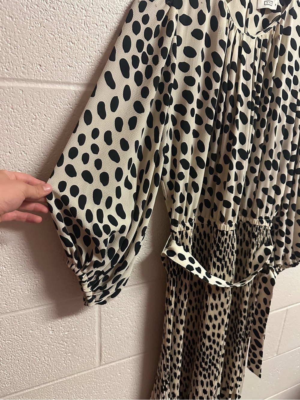 AYR The Who’s She Dress in Hot Dot Size Medium Midi Polka Dot Pleated Tie Waist - Picture 4 of 12